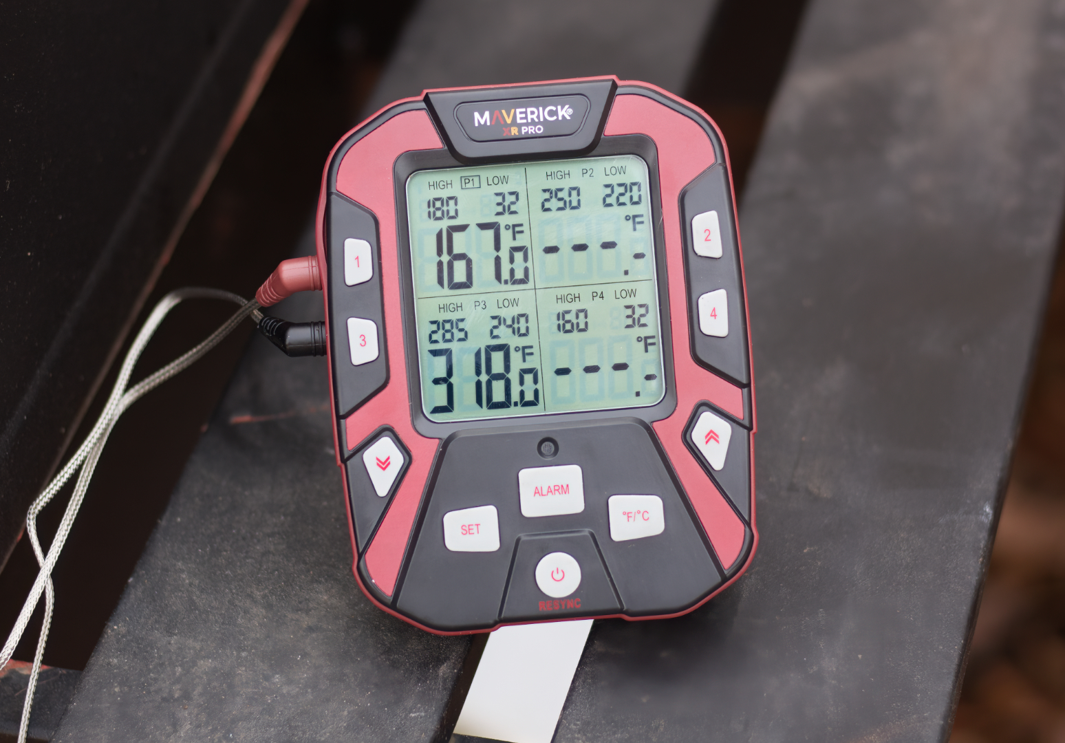 Maverick Extended Range Wireless Digital BBQ & Meat Thermometer XR-40